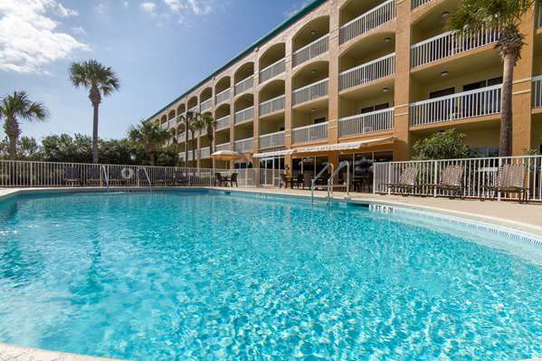 Pool - Hampton Inn St Augustine Beach