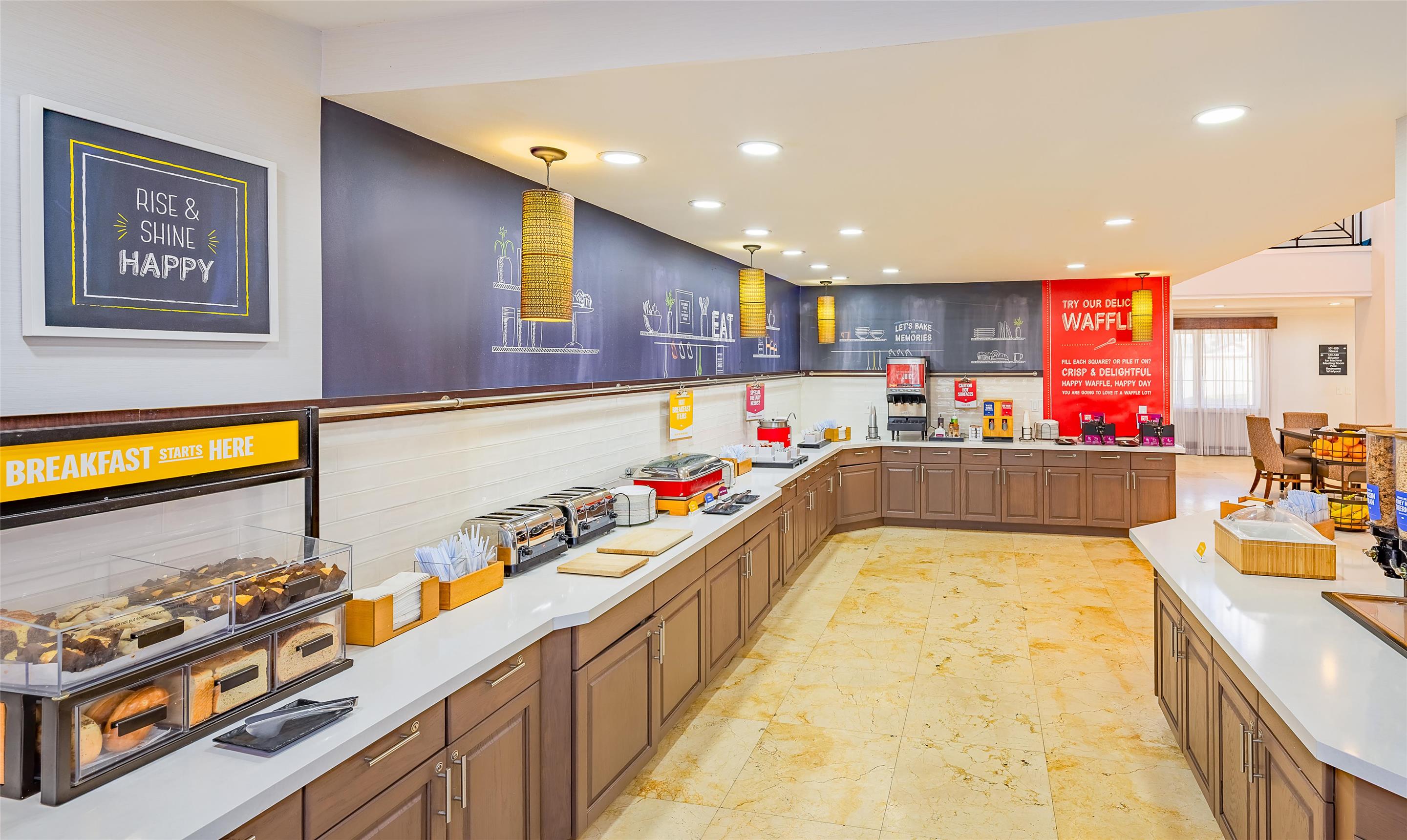 Breakfast Area | Hampton Inn & Suites St. Augustine-Vilano Beach
