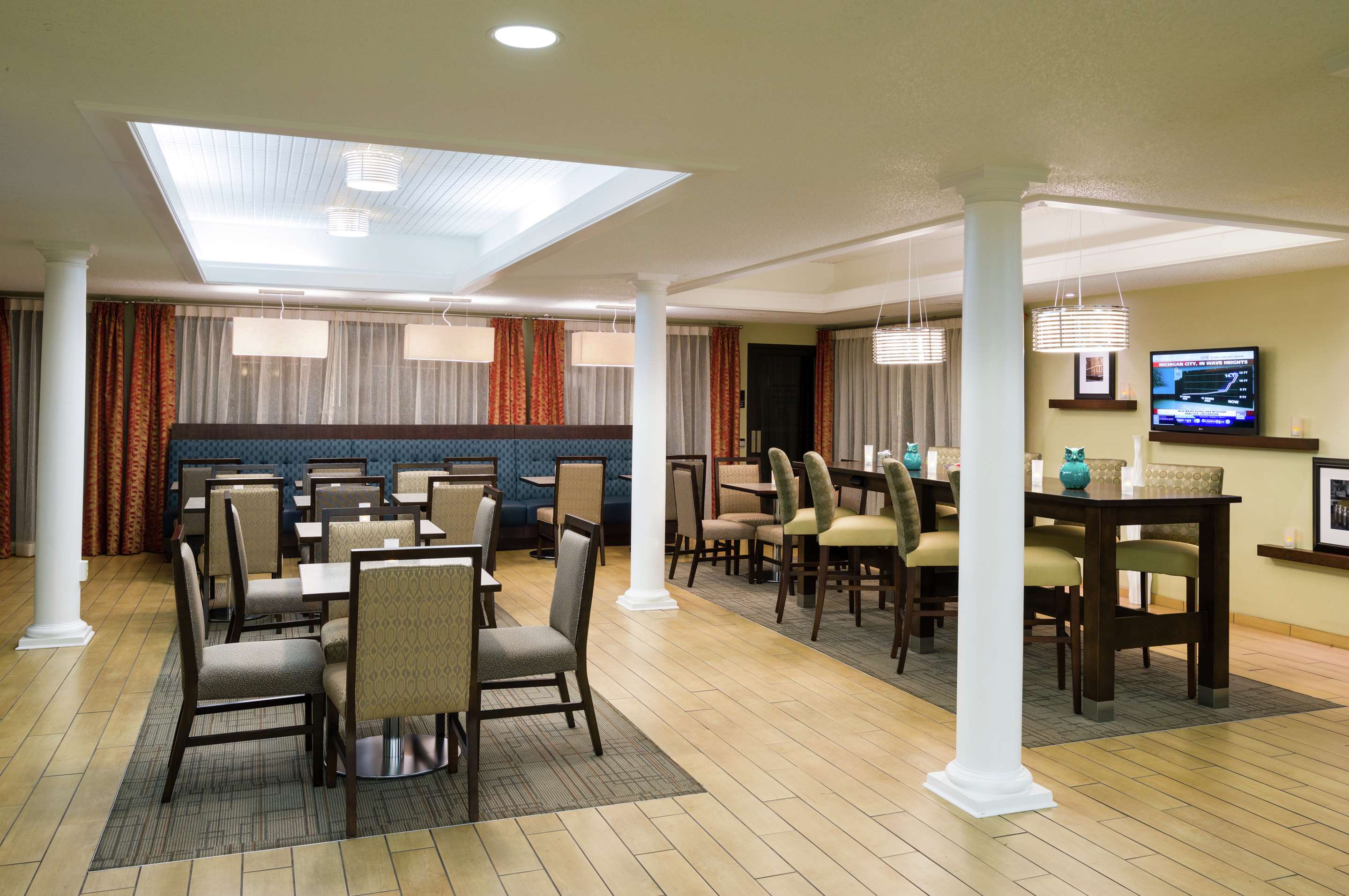 Breakfast Area | Hampton Inn Selinsgrove/Shamokin Dam