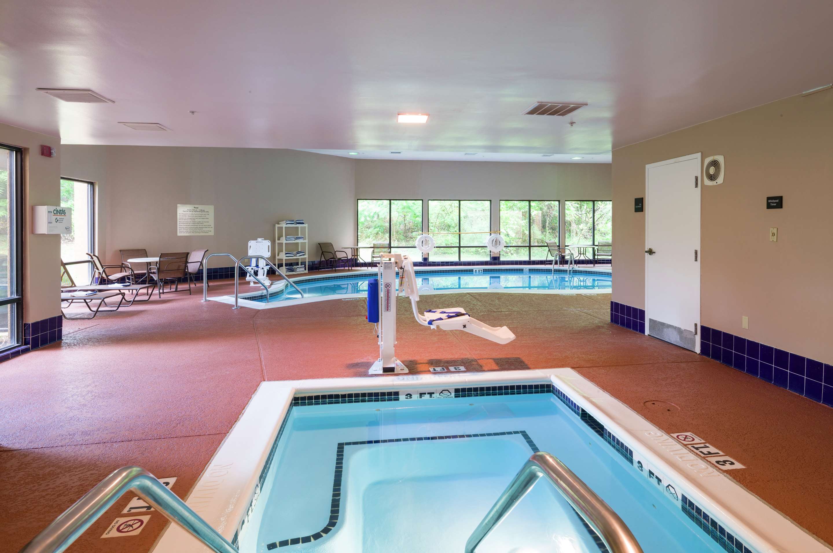 Pool | Hampton Inn Selinsgrove/Shamokin Dam