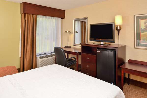  - Hampton Inn Staunton