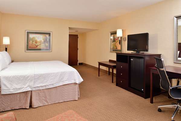  - Hampton Inn Staunton