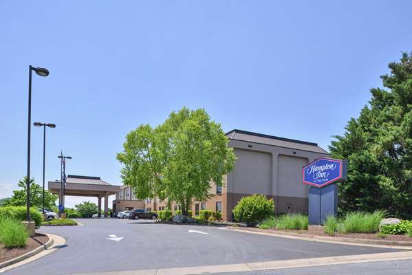 Exterior view - Hampton Inn Staunton