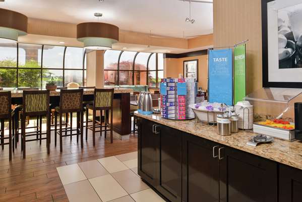 Restaurant - Hampton Inn Staunton