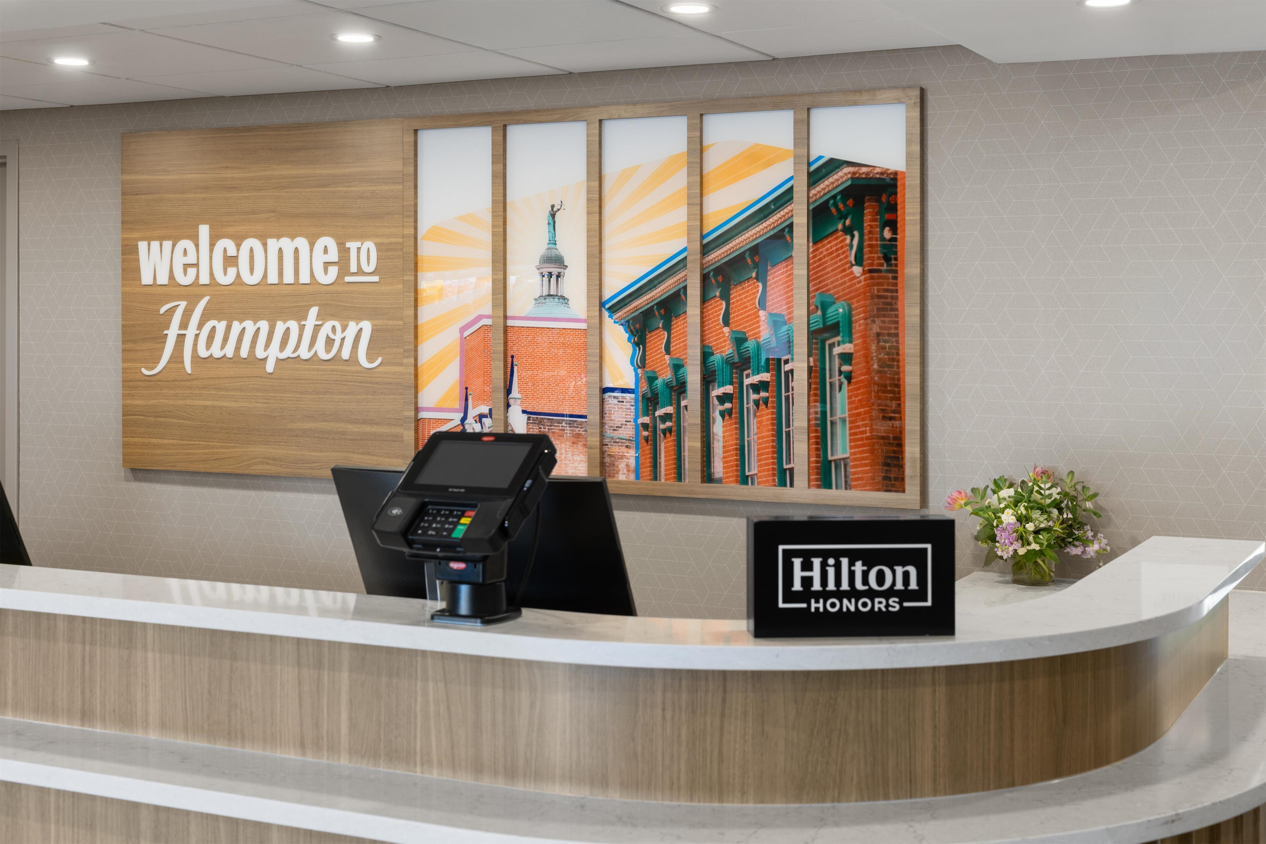 Reception | Hampton Inn Staunton
