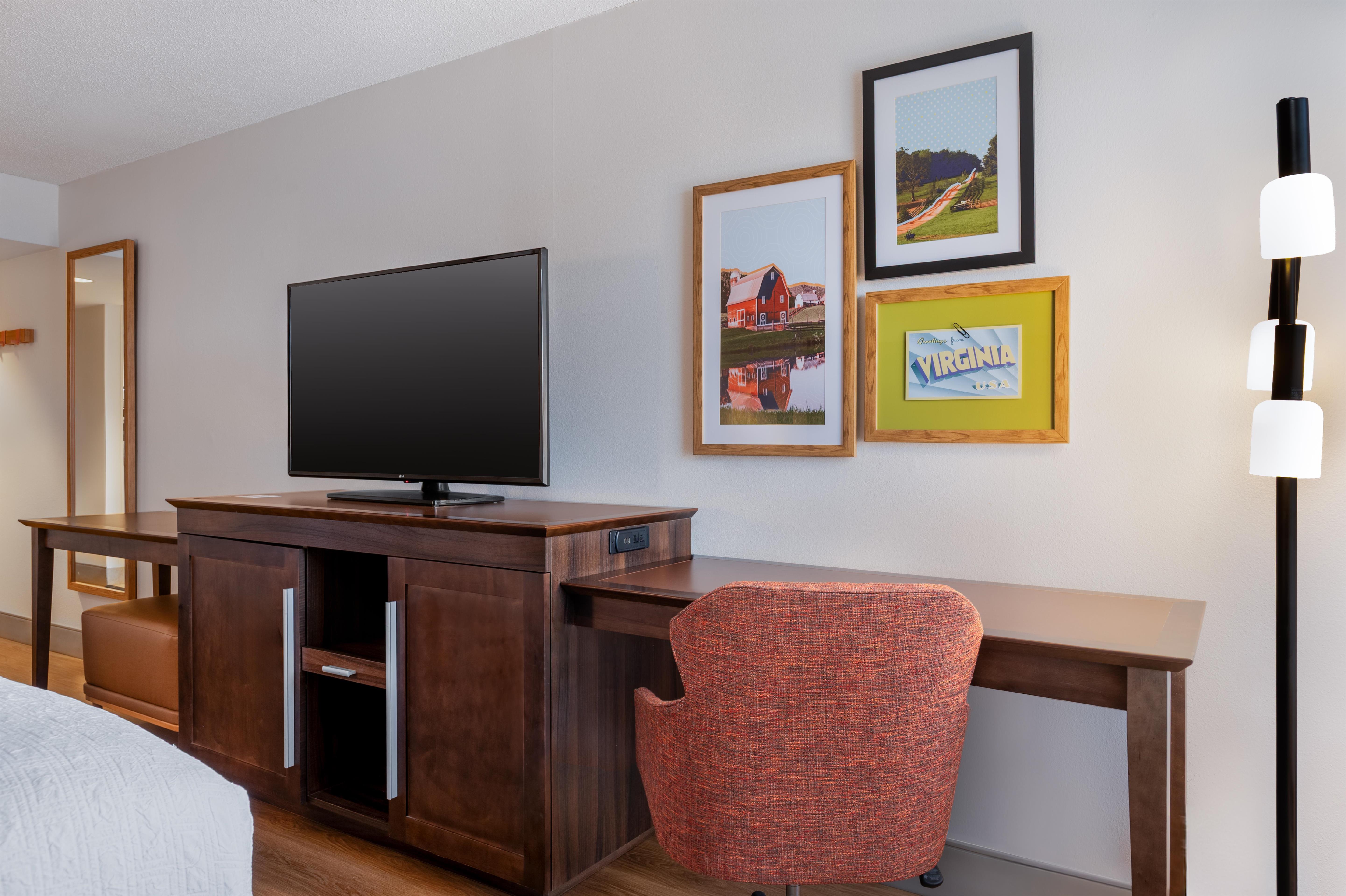 Hampton Inn by Hilton South Hill Room Type - 1KNG MOB HEAR ACC W TUB NS
