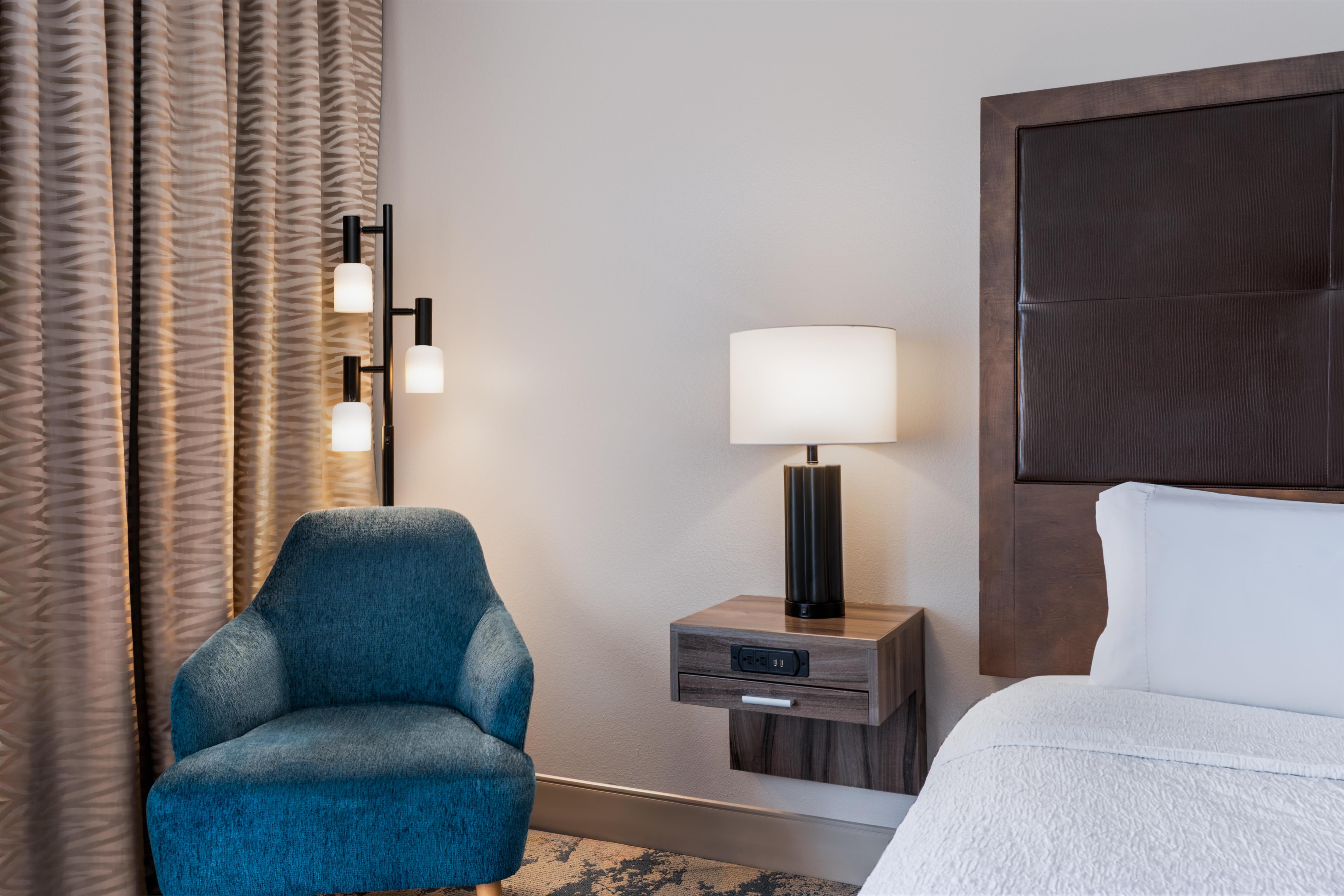 Hampton Inn by Hilton South Hill Room Type - 1KG MOB HEAR ACC RI-SHW NS