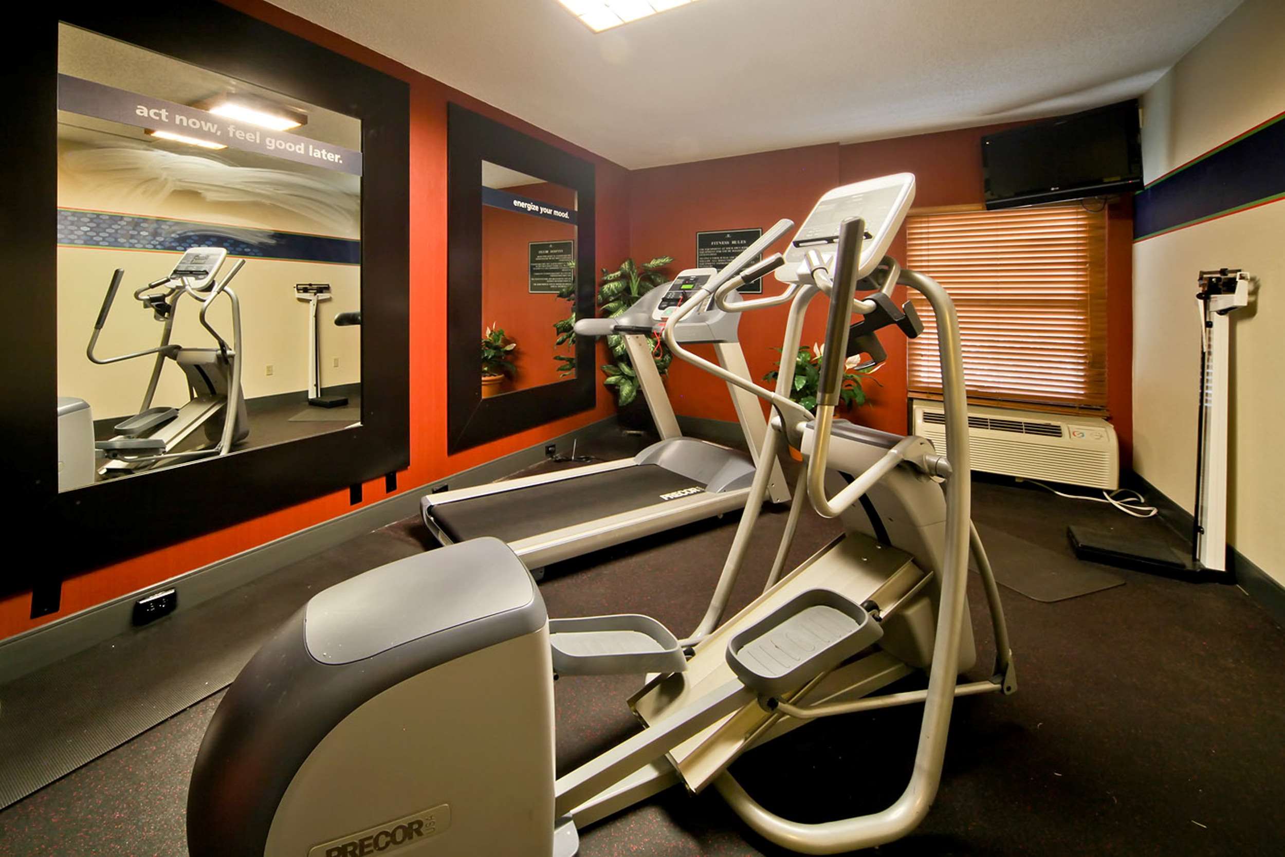 Health club fitness center gym | Hampton Inn Shreveport/Bossier City