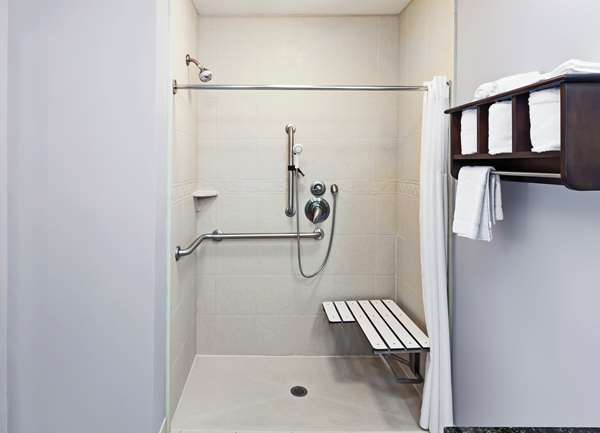  - Hampton Inn & Suites Bossier City - I-220, Exit 12