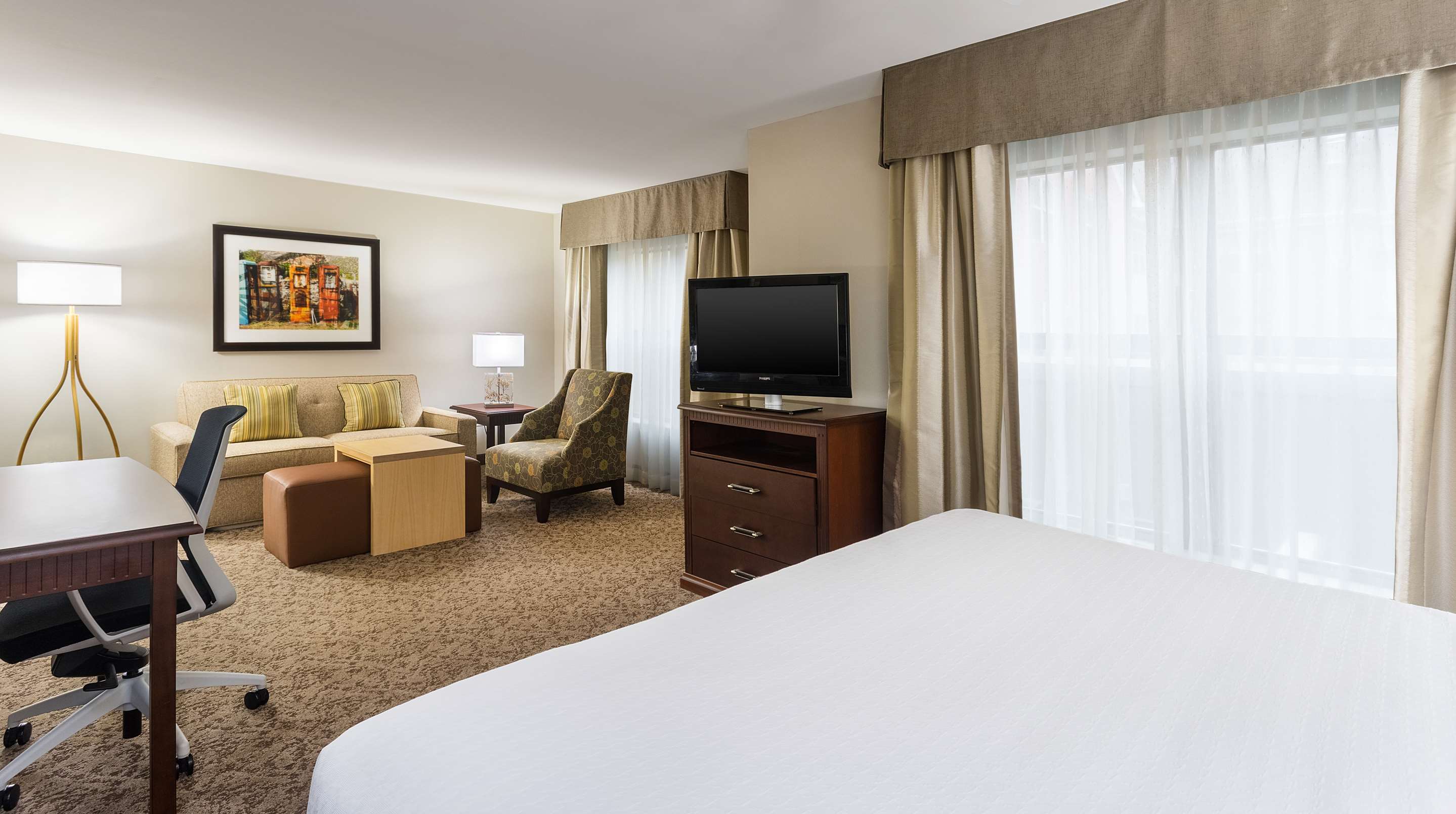 Guest room