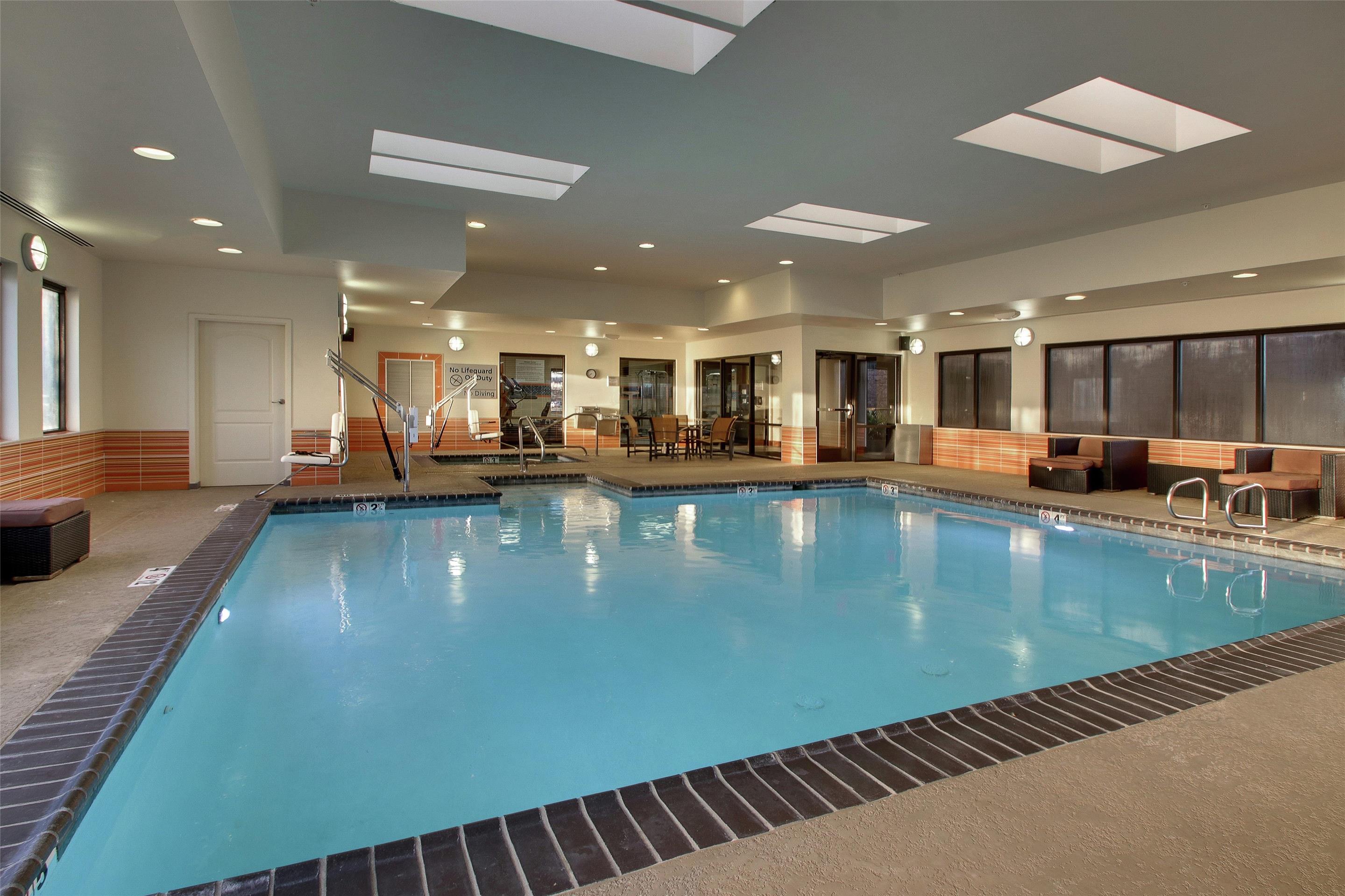 Pool | Hampton Inn & Suites Shreveport/South