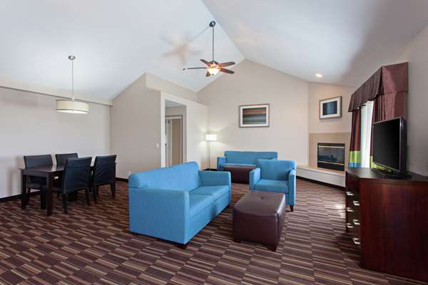  - Hampton Inn Morgan Hill