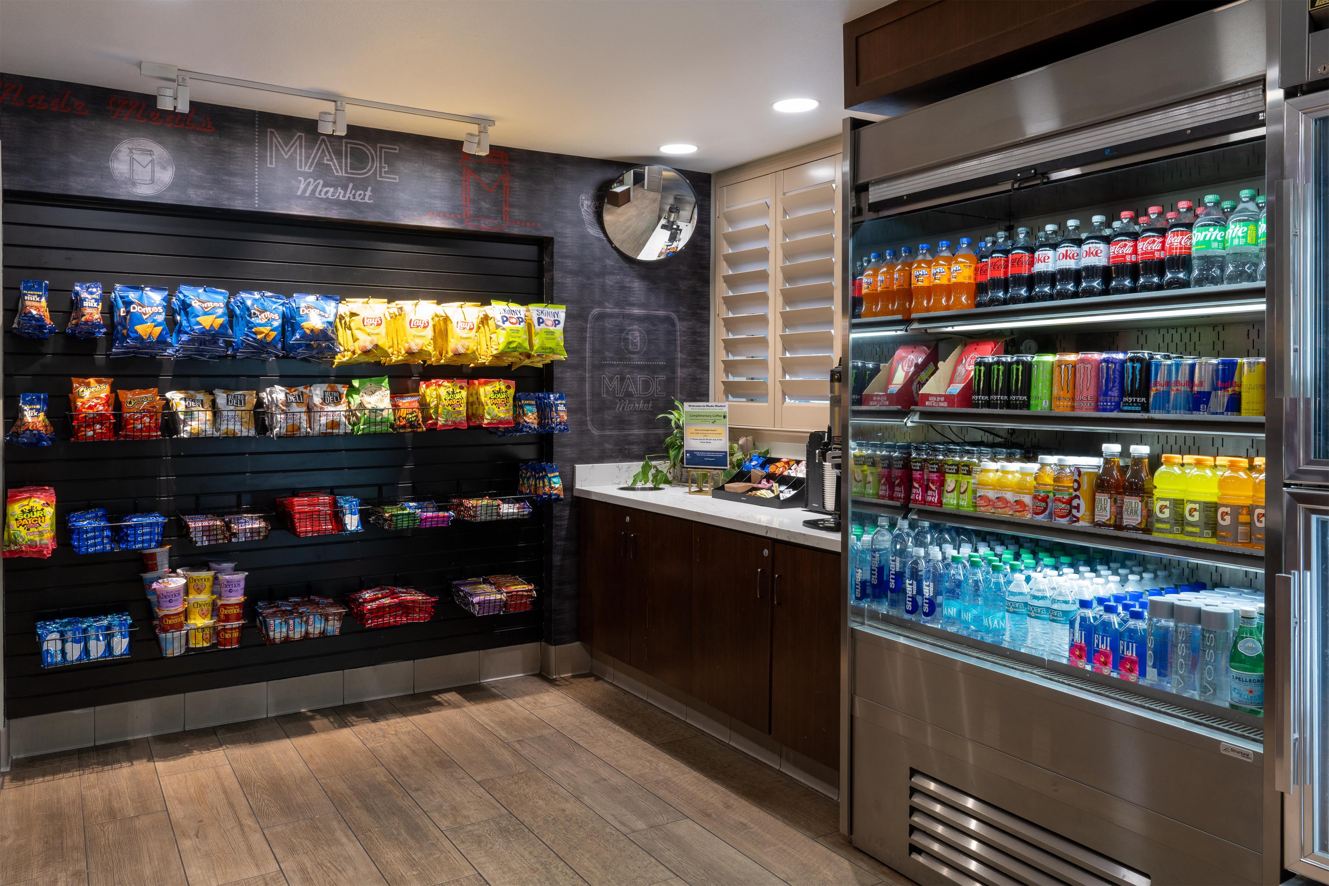 Restaurant | Doubletree by Hilton Campbell - Pruneyard Plaza