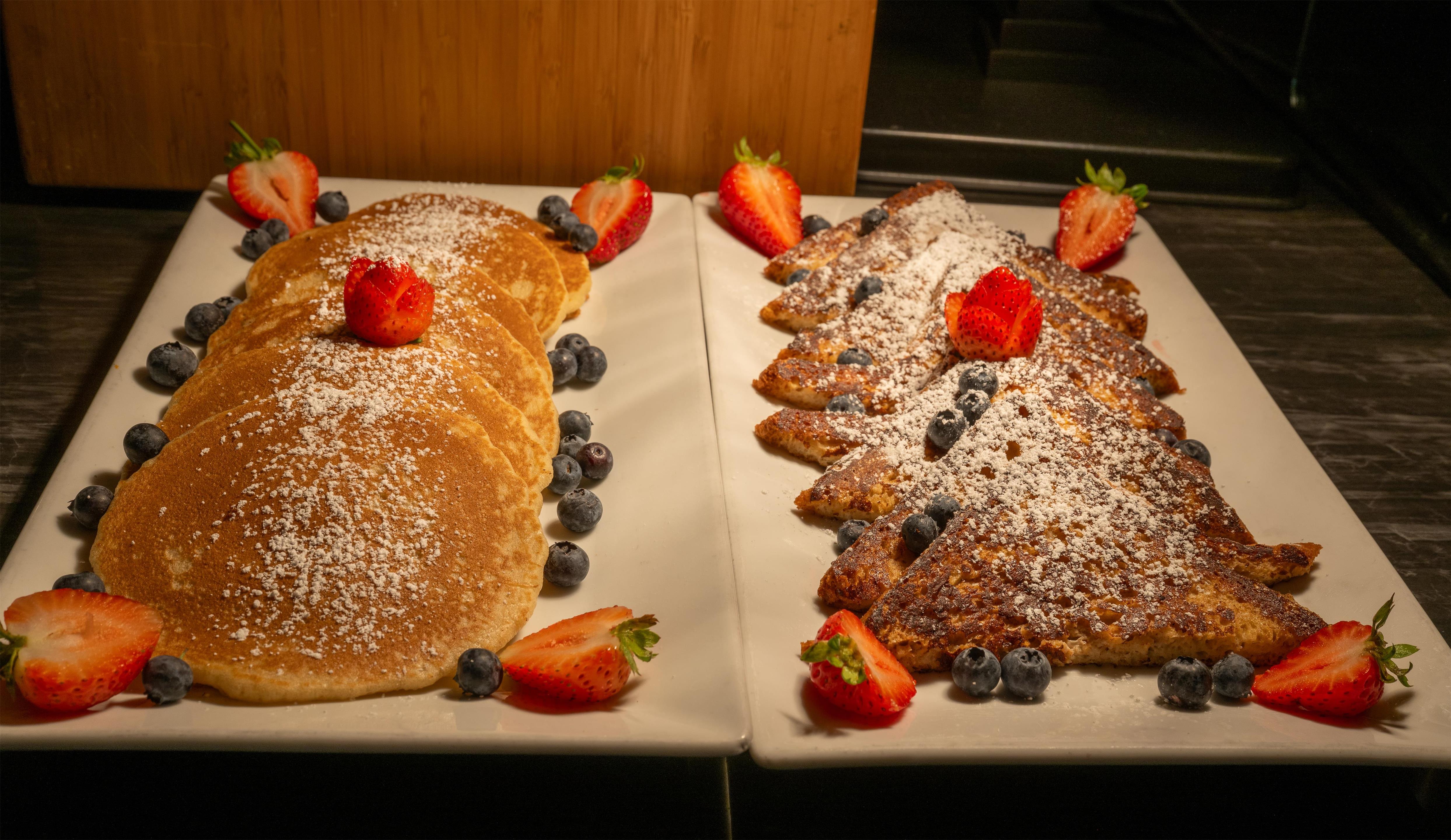 Restaurant | Doubletree by Hilton Campbell - Pruneyard Plaza