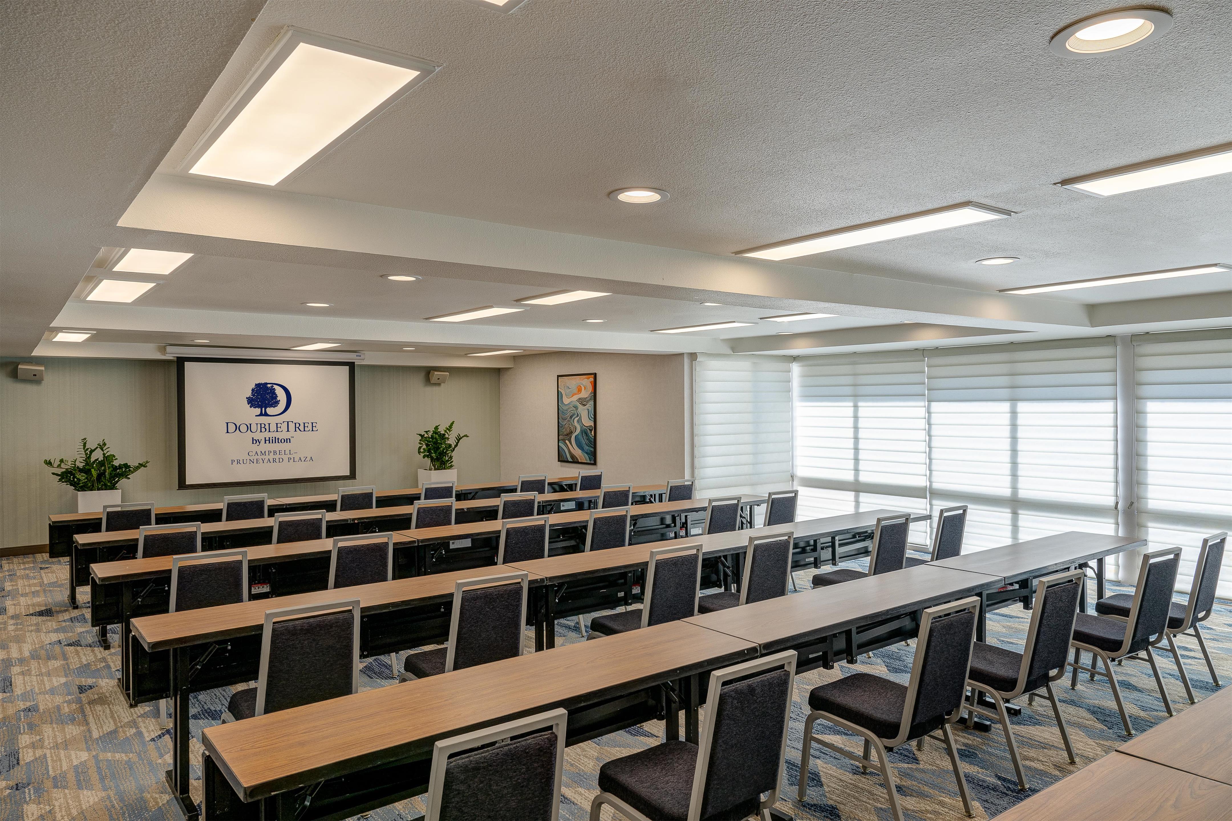 Meeting Room | Doubletree by Hilton Campbell - Pruneyard Plaza