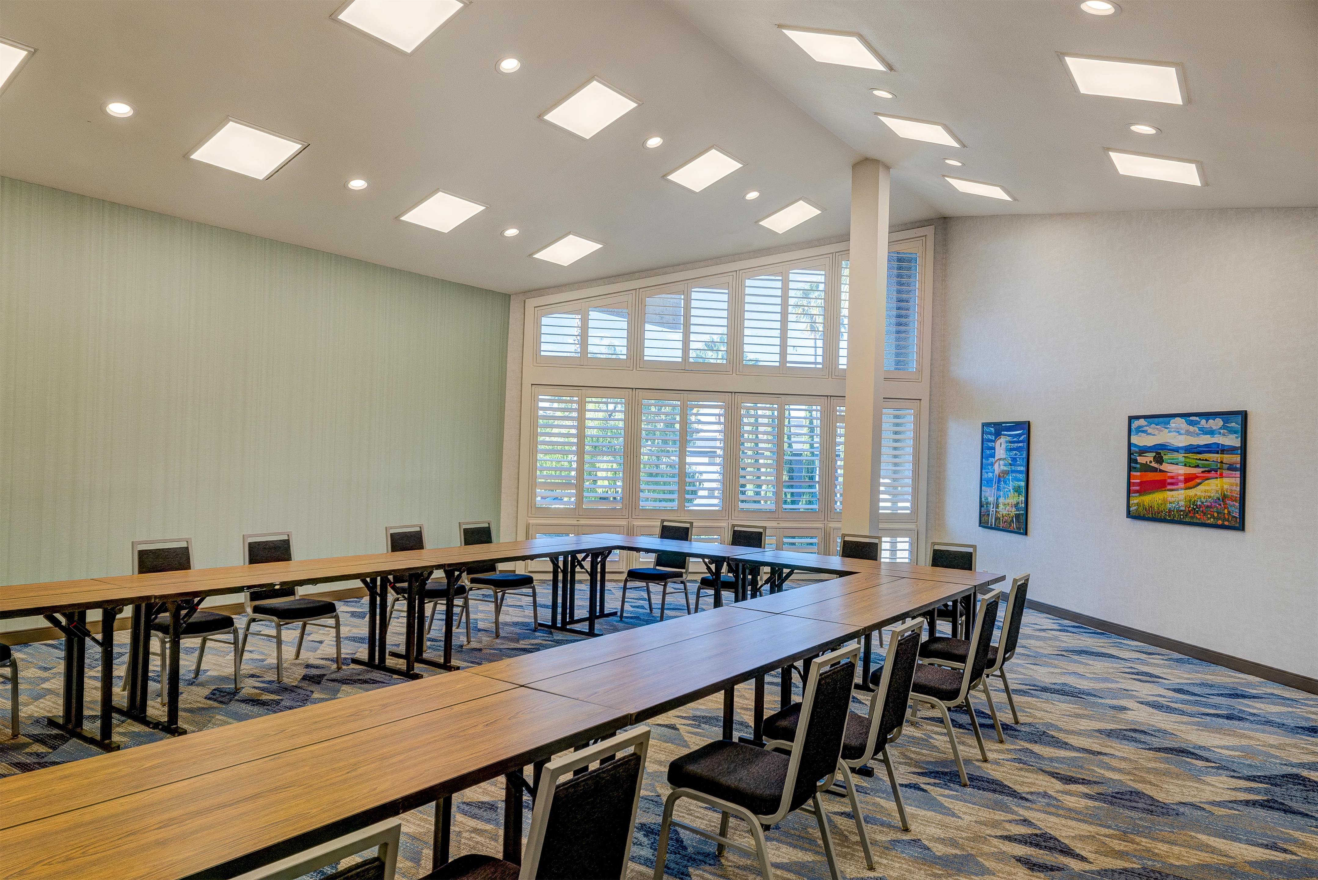 Meeting Room | Doubletree by Hilton Campbell - Pruneyard Plaza