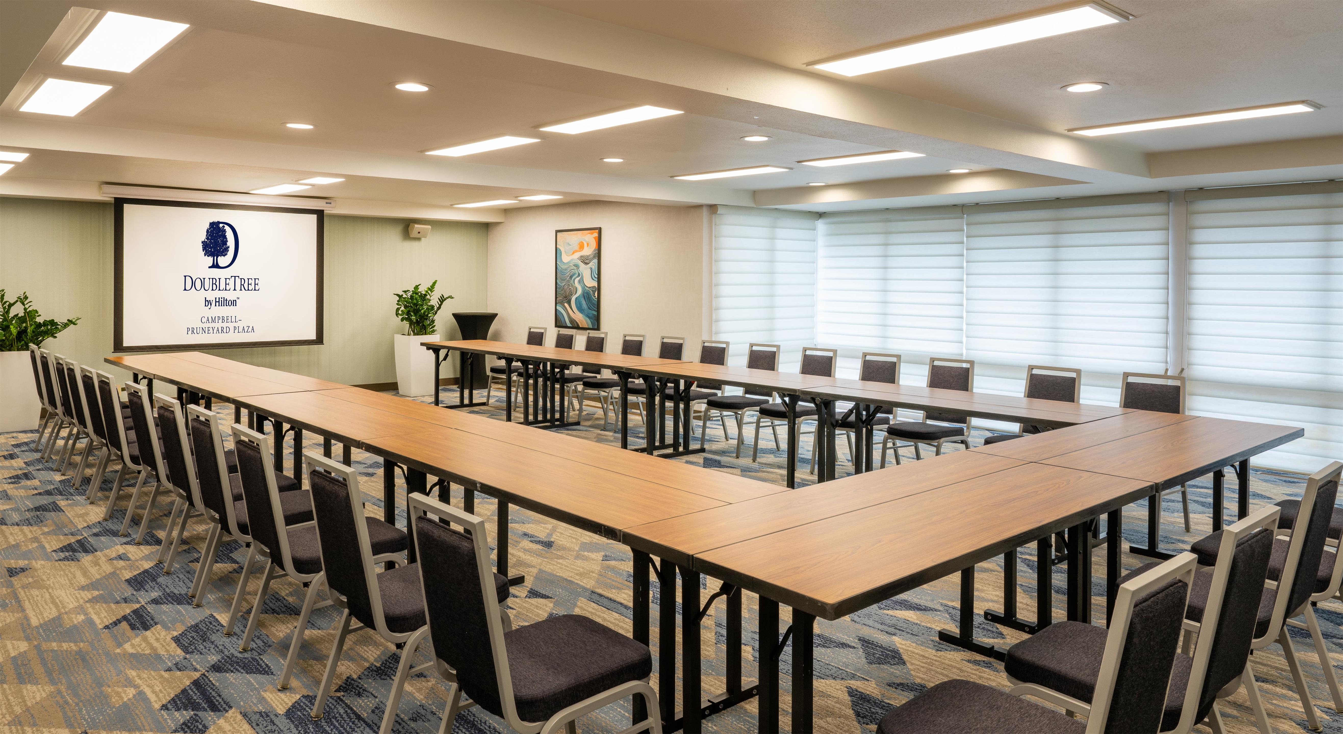 Meeting Room | Doubletree by Hilton Campbell - Pruneyard Plaza