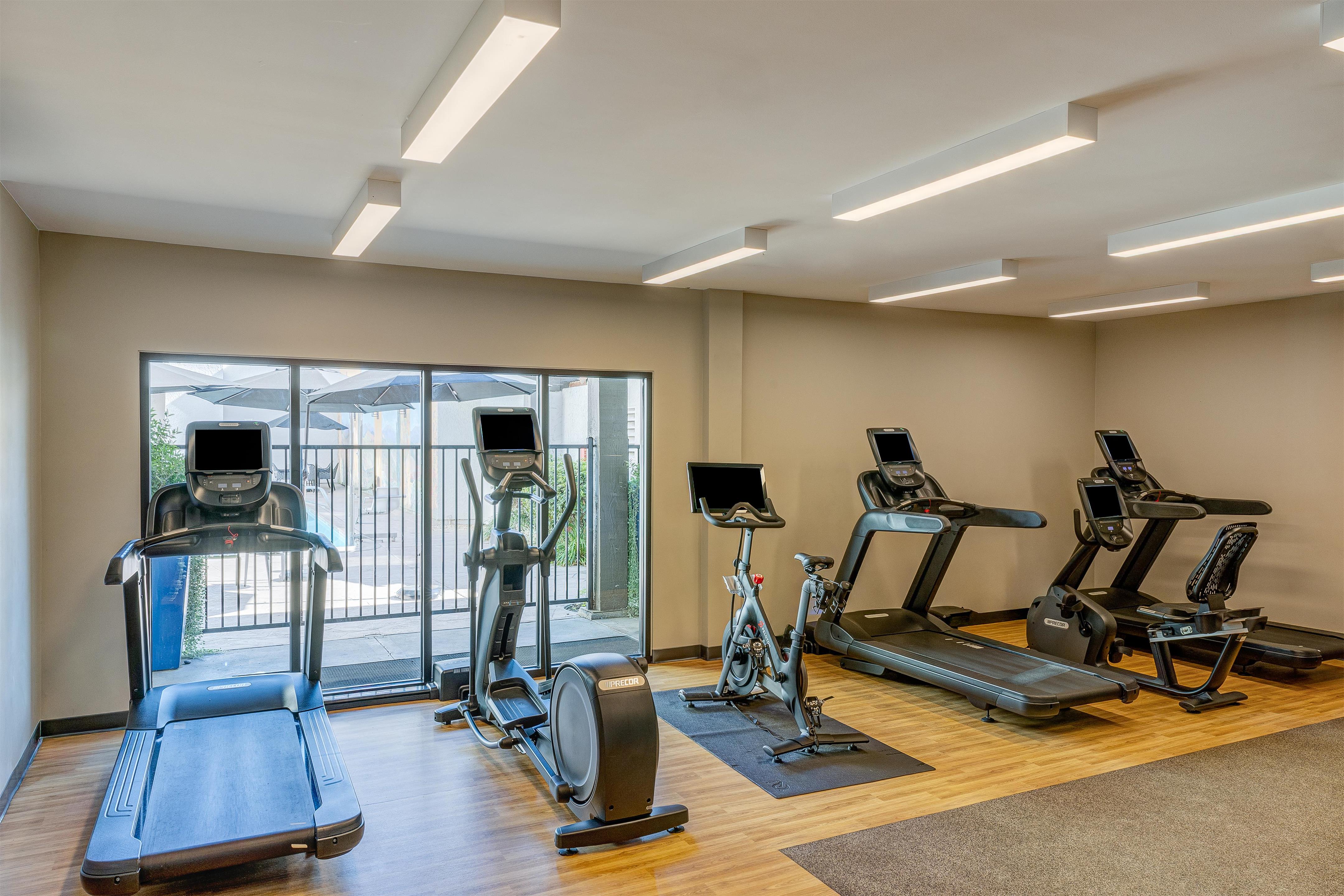 Health club fitness center gym | Doubletree by Hilton Campbell - Pruneyard Plaza
