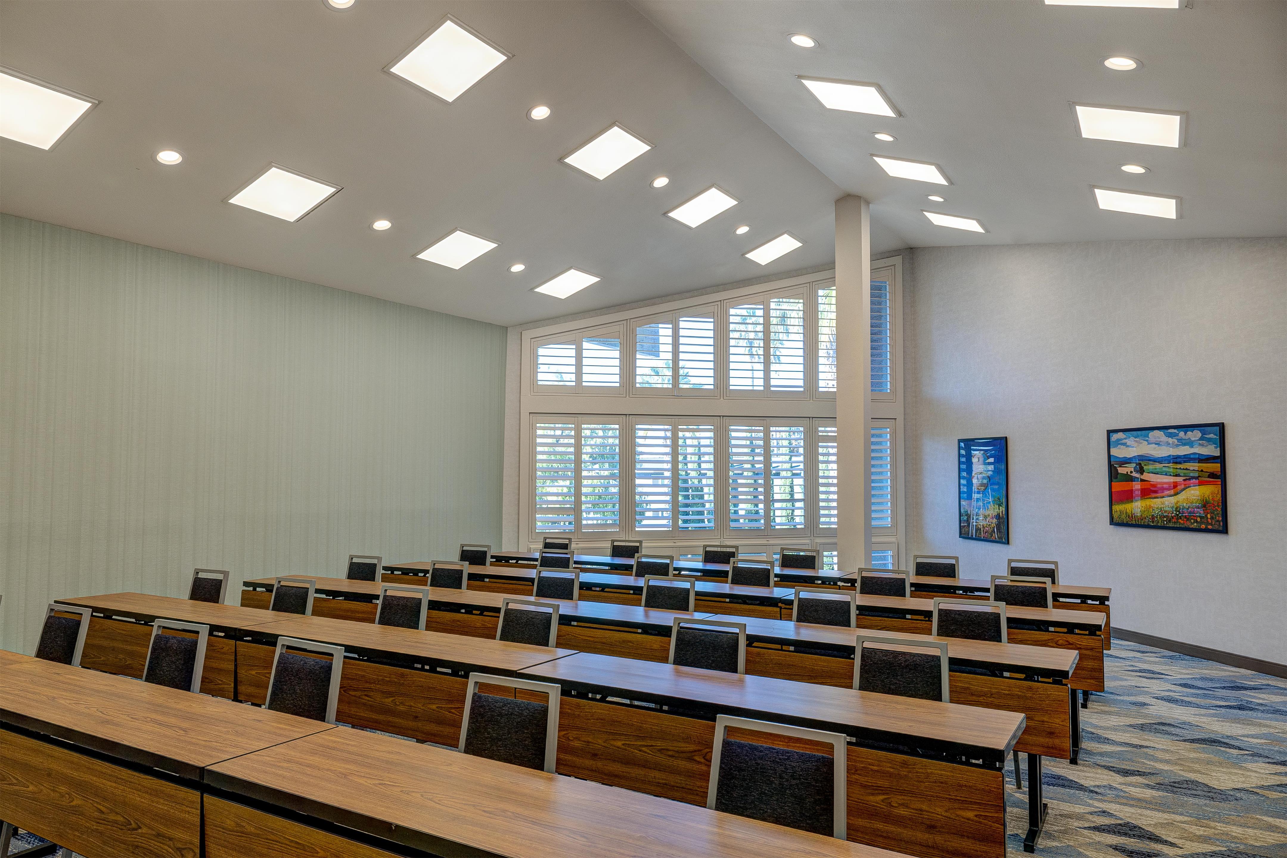Meeting Room | Doubletree by Hilton Campbell - Pruneyard Plaza