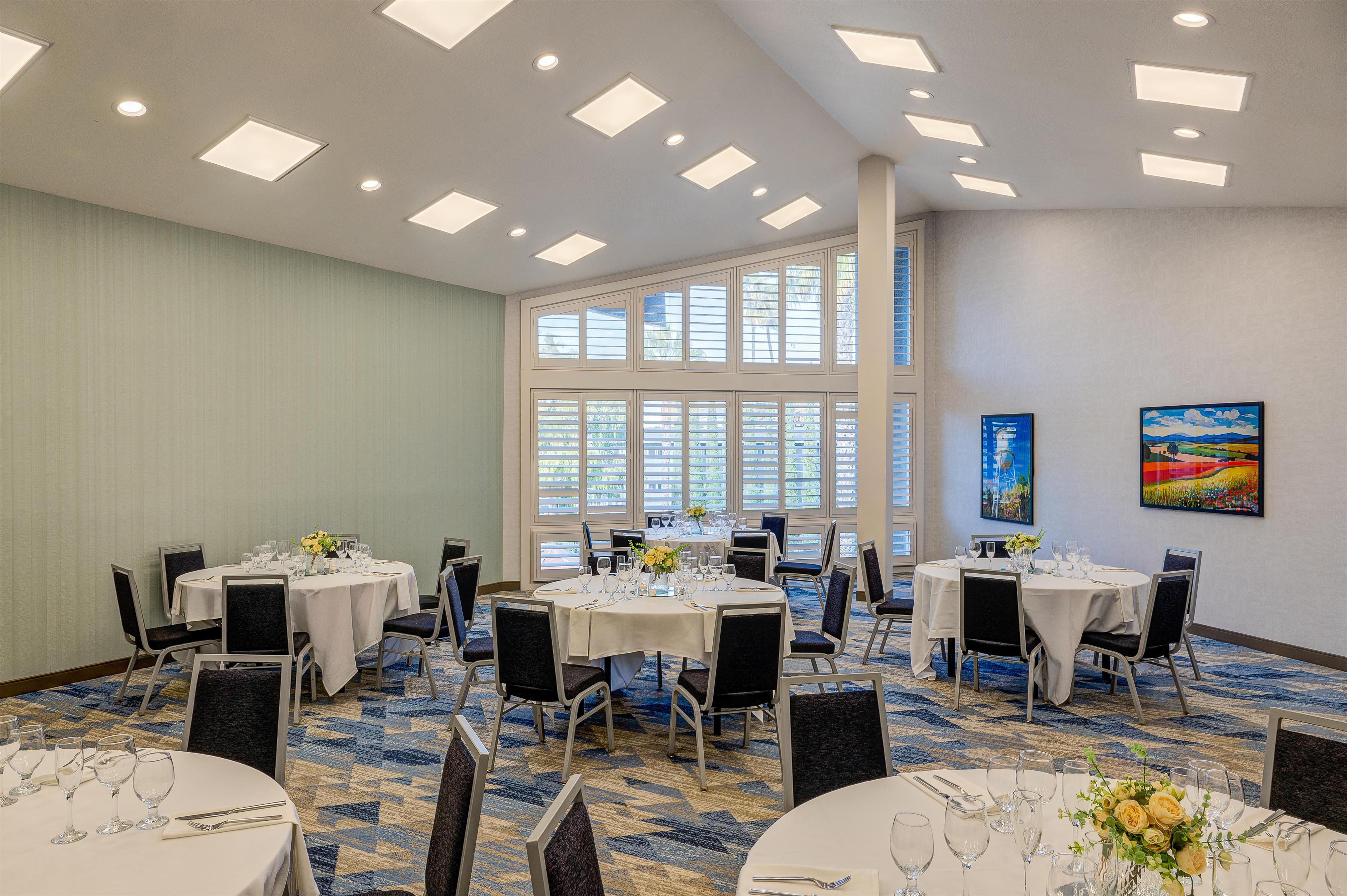 Meeting Room | Doubletree by Hilton Campbell - Pruneyard Plaza