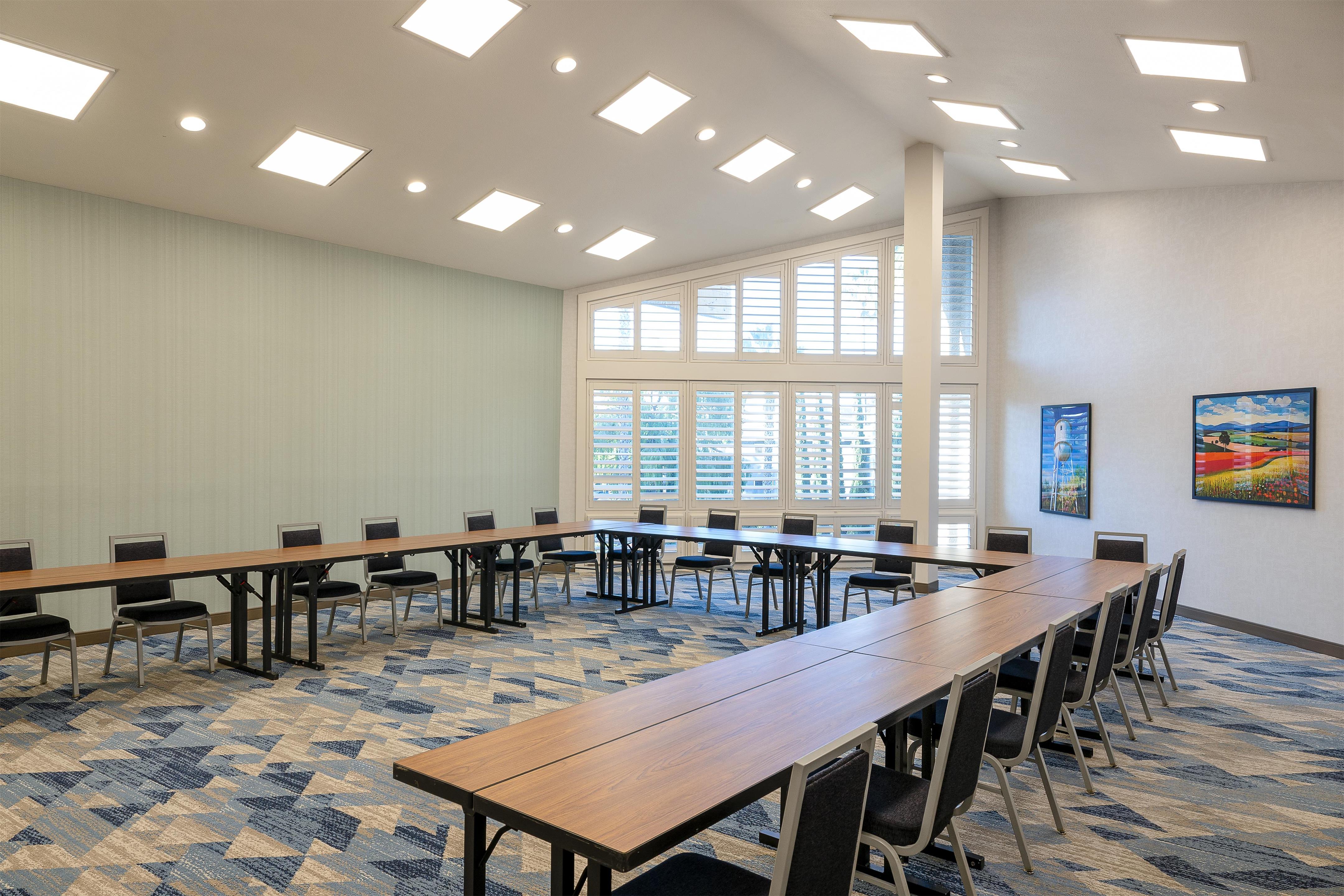 Meeting Room | Doubletree by Hilton Campbell - Pruneyard Plaza