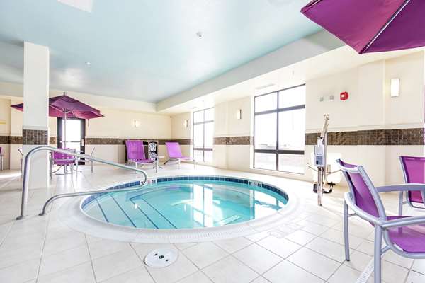 Pool - Hampton Inn Milan - I-80 & I-90, Exit 118