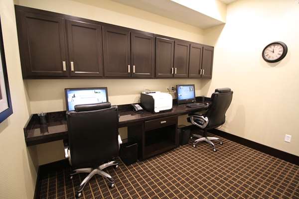 Conference Area - Hampton Inn Milan - I-80 & I-90, Exit 118
