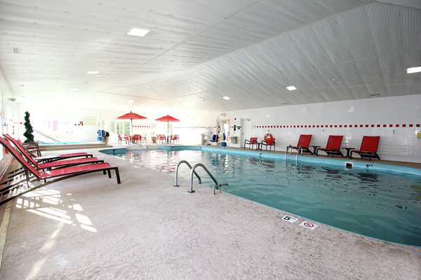 Pool - Hampton Inn Sandusky