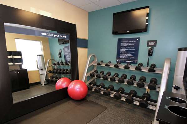 Fitness/ Exercise Room - Hampton Inn Sandusky