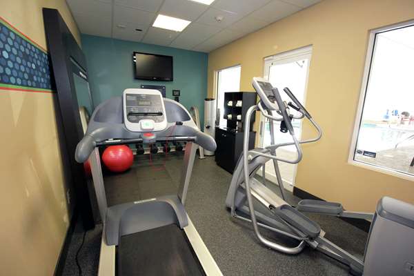 Fitness/ Exercise Room - Hampton Inn Sandusky