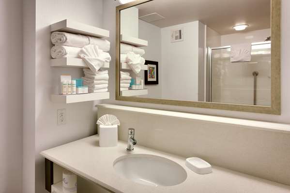  - Hampton Inn Downtown Salt Lake City - I-15 & I-80, Exits 306 & 307