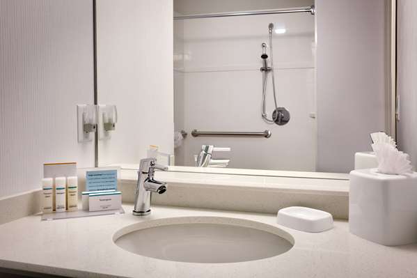  - Hampton Inn Downtown Salt Lake City - I-15 & I-80, Exits 306 & 307