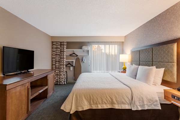  - Hampton Inn Downtown Salt Lake City - I-15 & I-80, Exits 306 & 307
