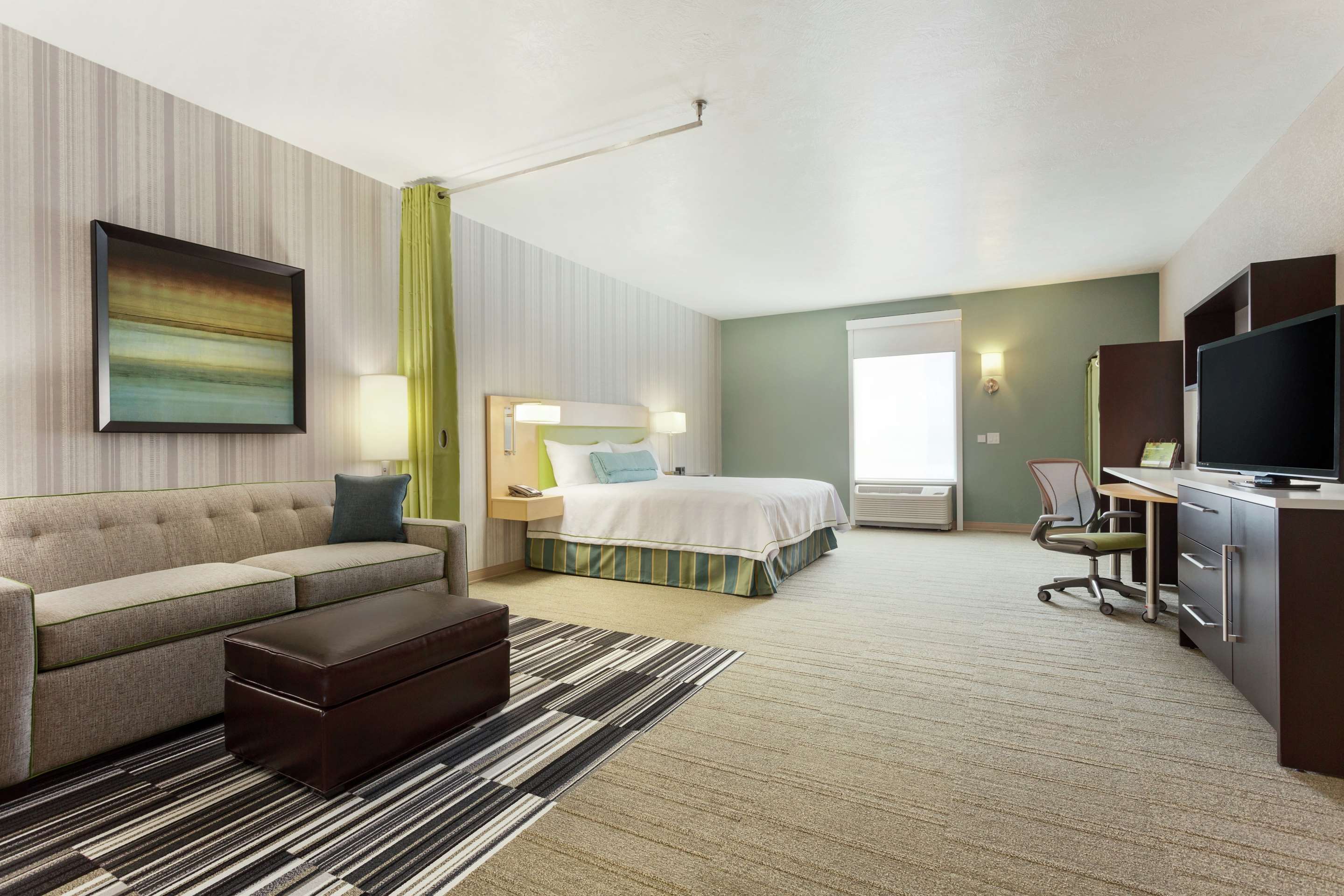 Guest room