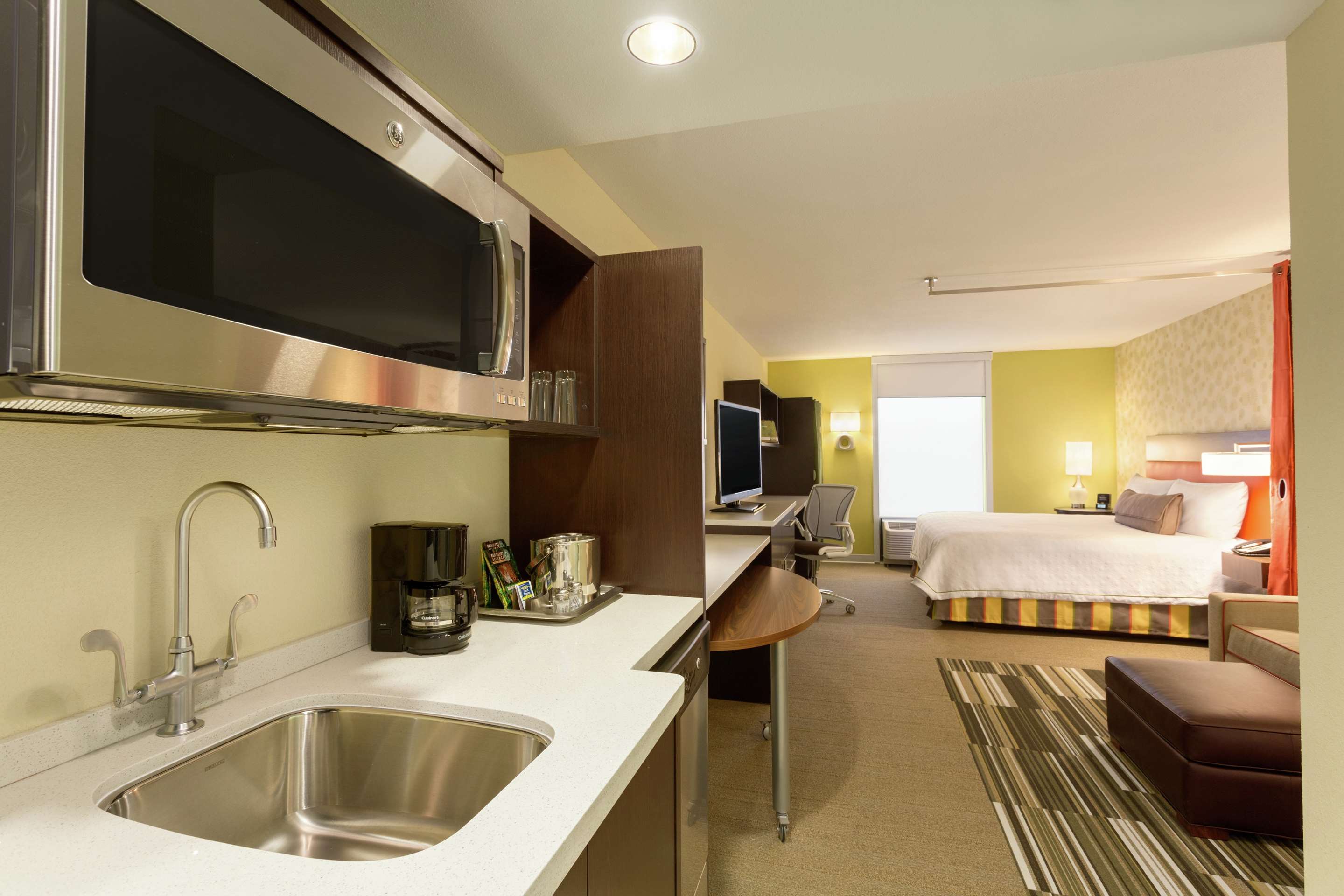 Guest room
