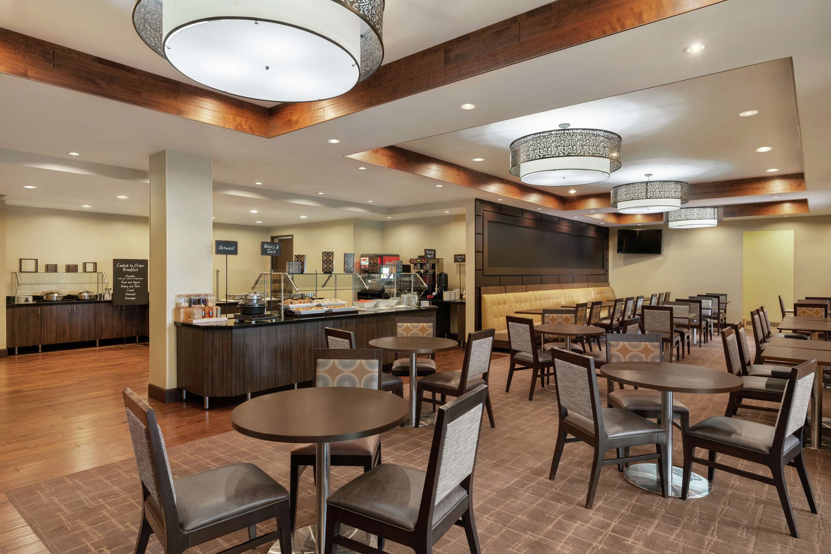 Restaurant | Embassy Suites by Hilton Salt Lake West Valley City