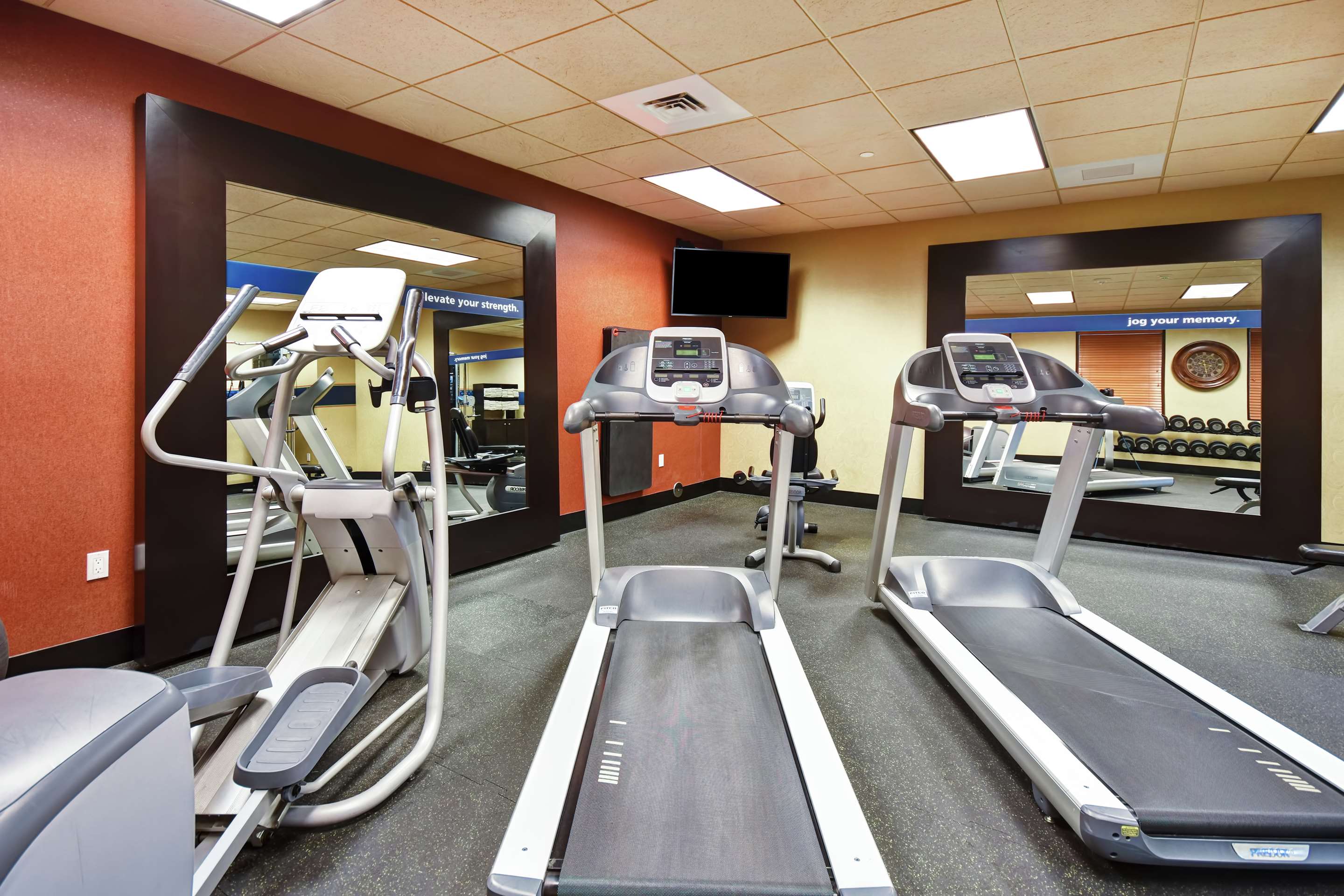Health club fitness center gym | Hampton Inn & Suites Salt Lake City-West Jordan