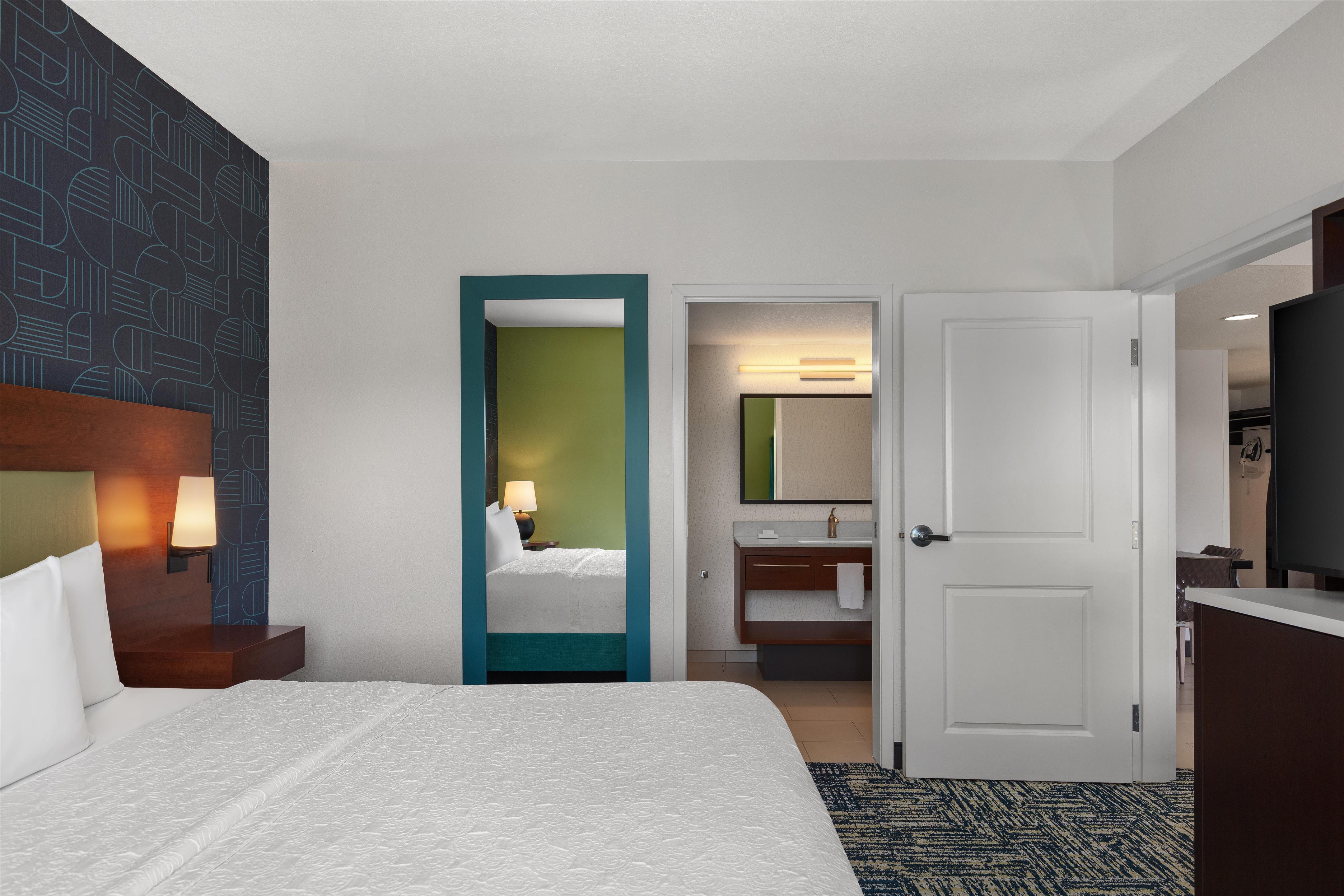 Guest room