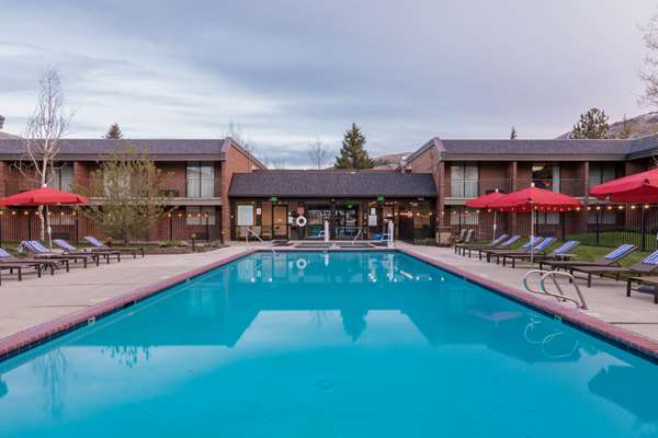 Pool - Yarrow Hotel Park City