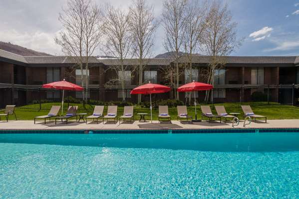 Pool - Yarrow Hotel Park City