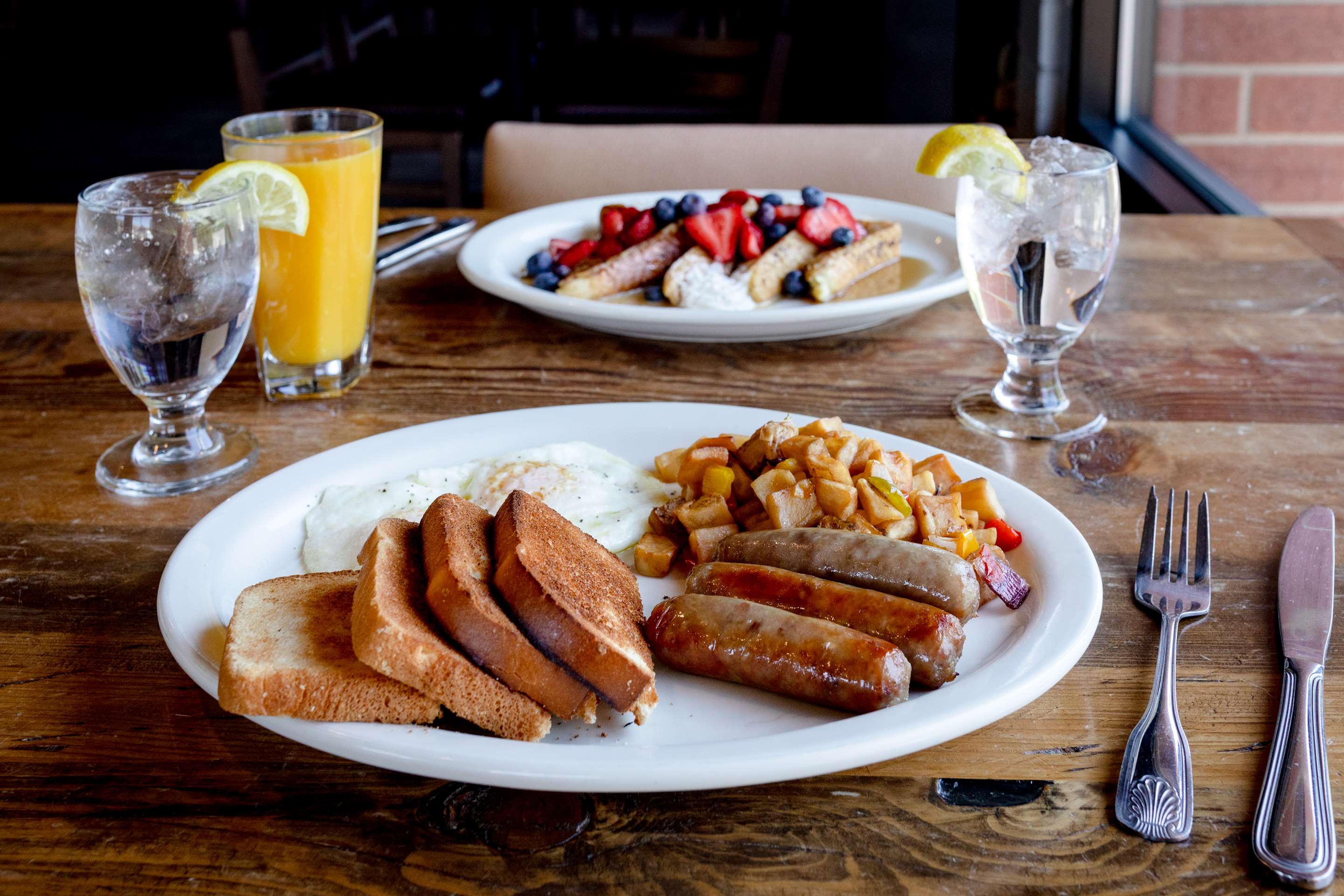 Breakfast Area | DoubleTree by Hilton Hotel Park City - The Yarrow