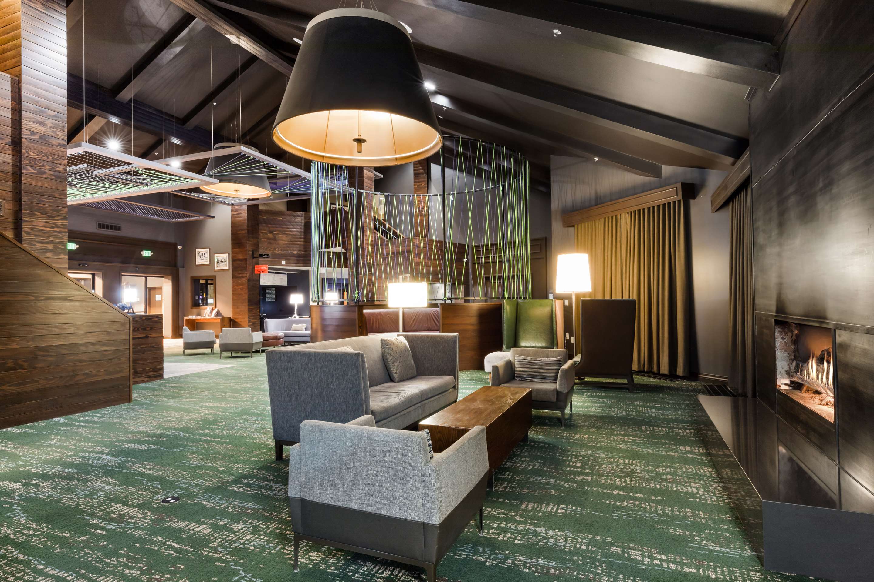 Lobby | DoubleTree by Hilton Hotel Park City - The Yarrow