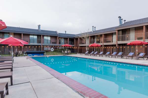 Pool - Yarrow Hotel Park City