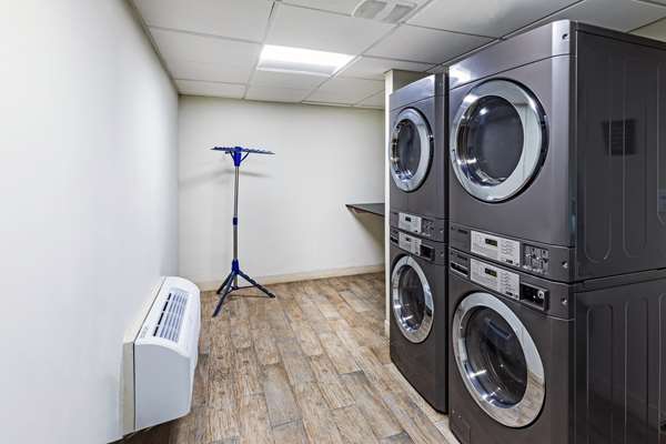  - Hampton Inn Sulphur - I-10, Exit 20