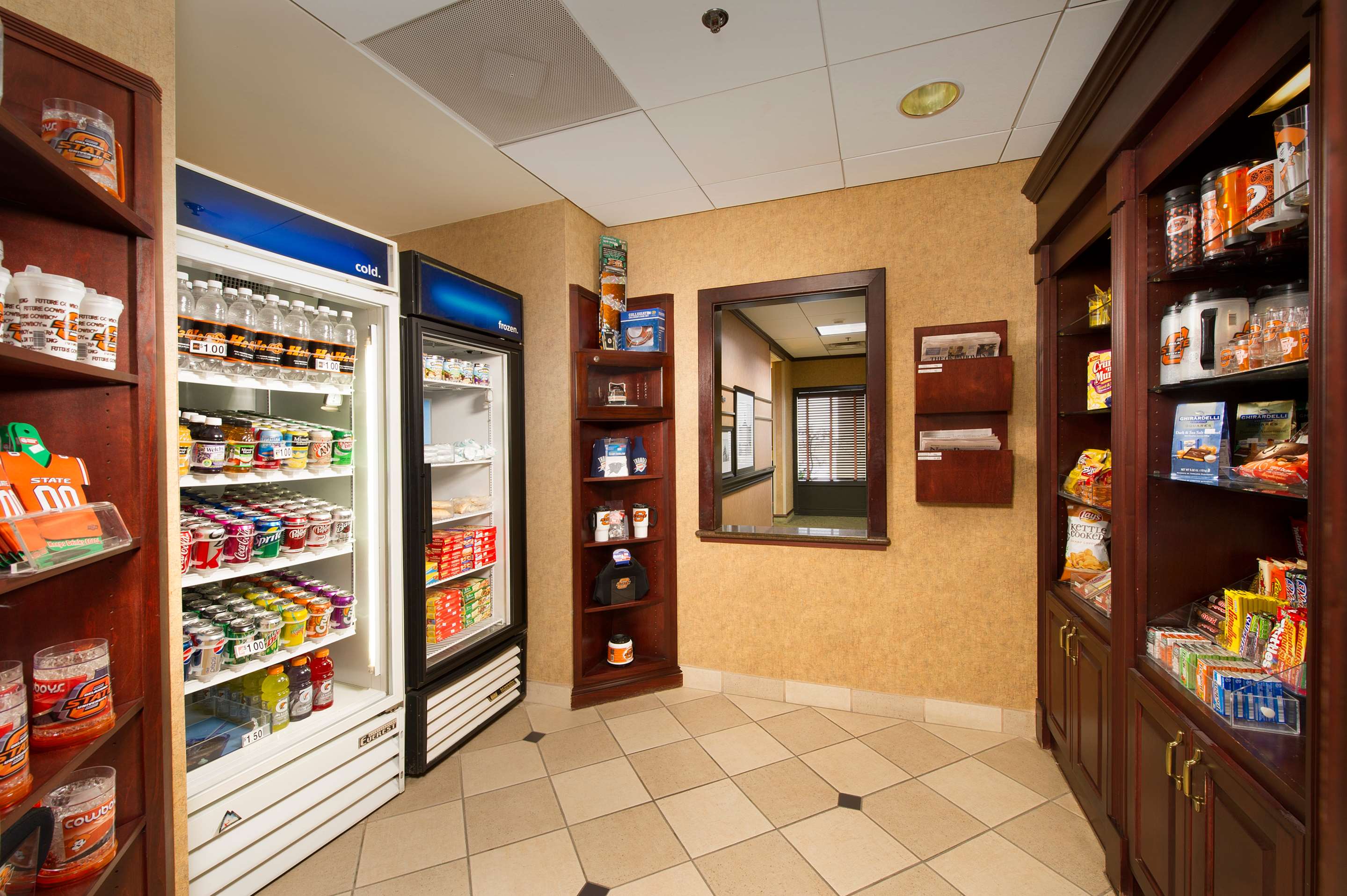 Restaurant | Hampton Inn & Suites Stillwater