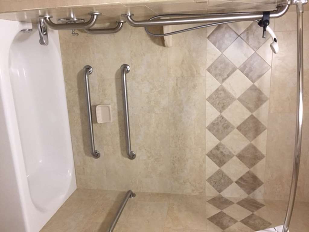 Hampton Inn & Suites - Stillwater Room Type - 1KN MOB HEA ACC TUB STU NS