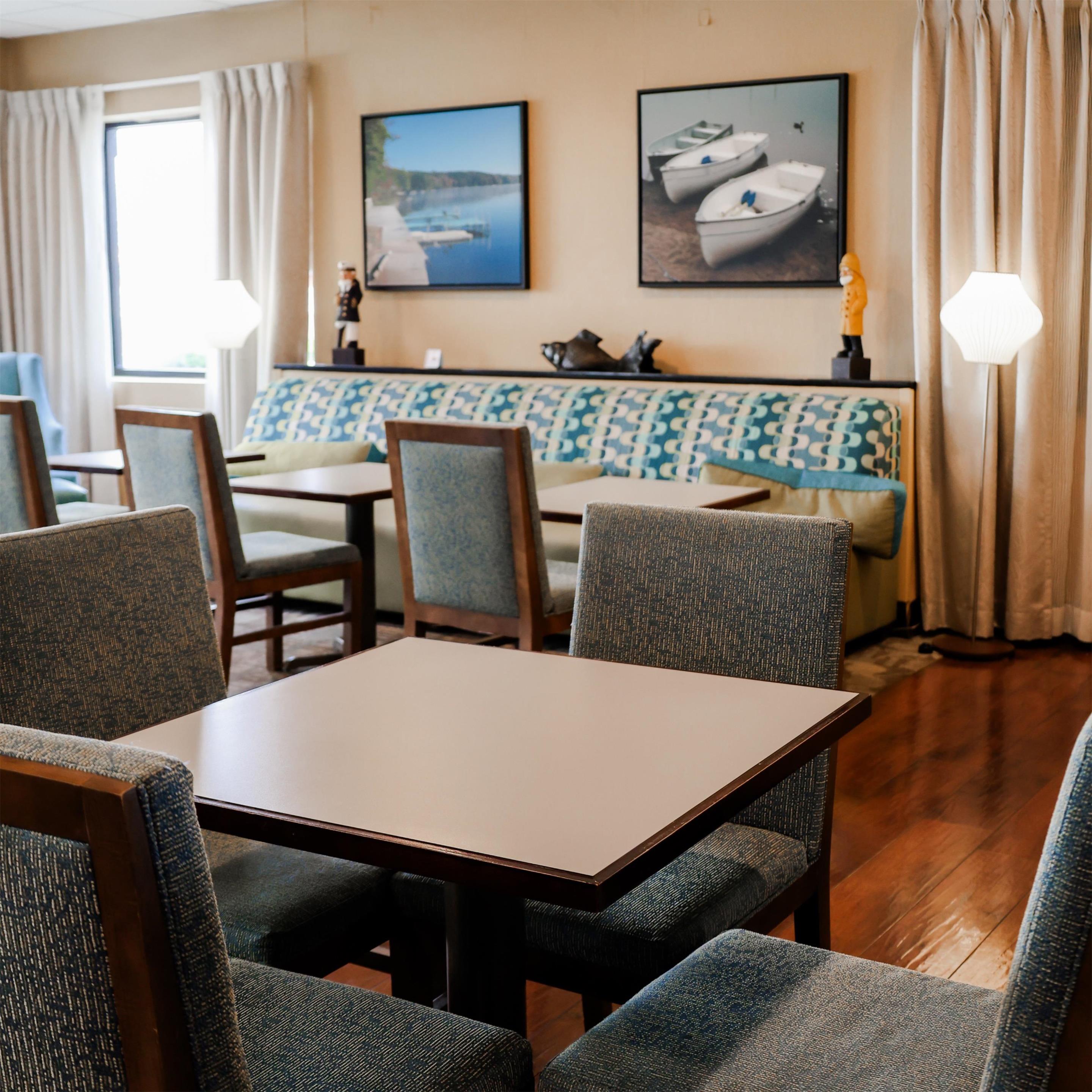 Lobby | Hampton Inn Somerset