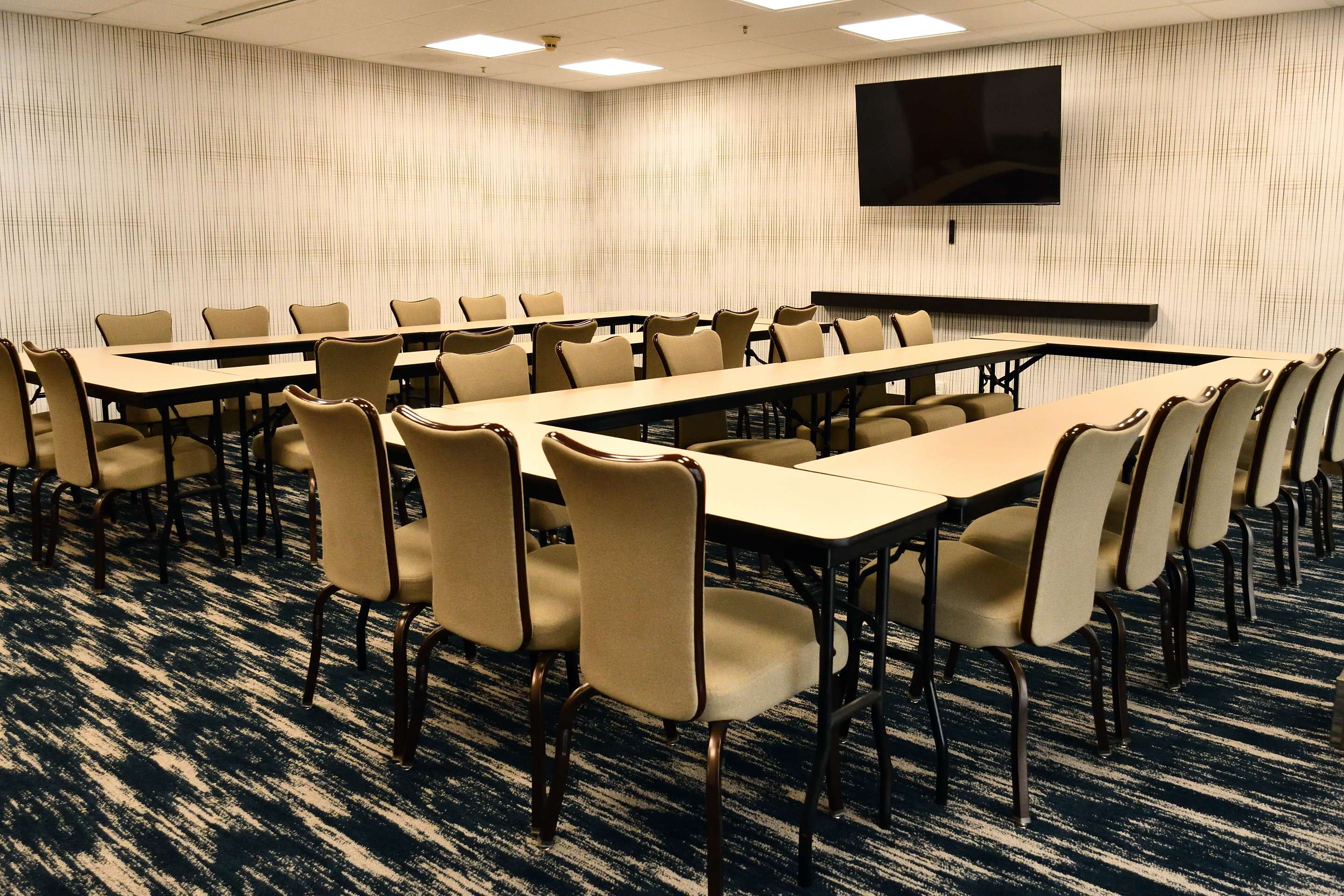 Meeting Room | Hampton Inn Santee-I-95