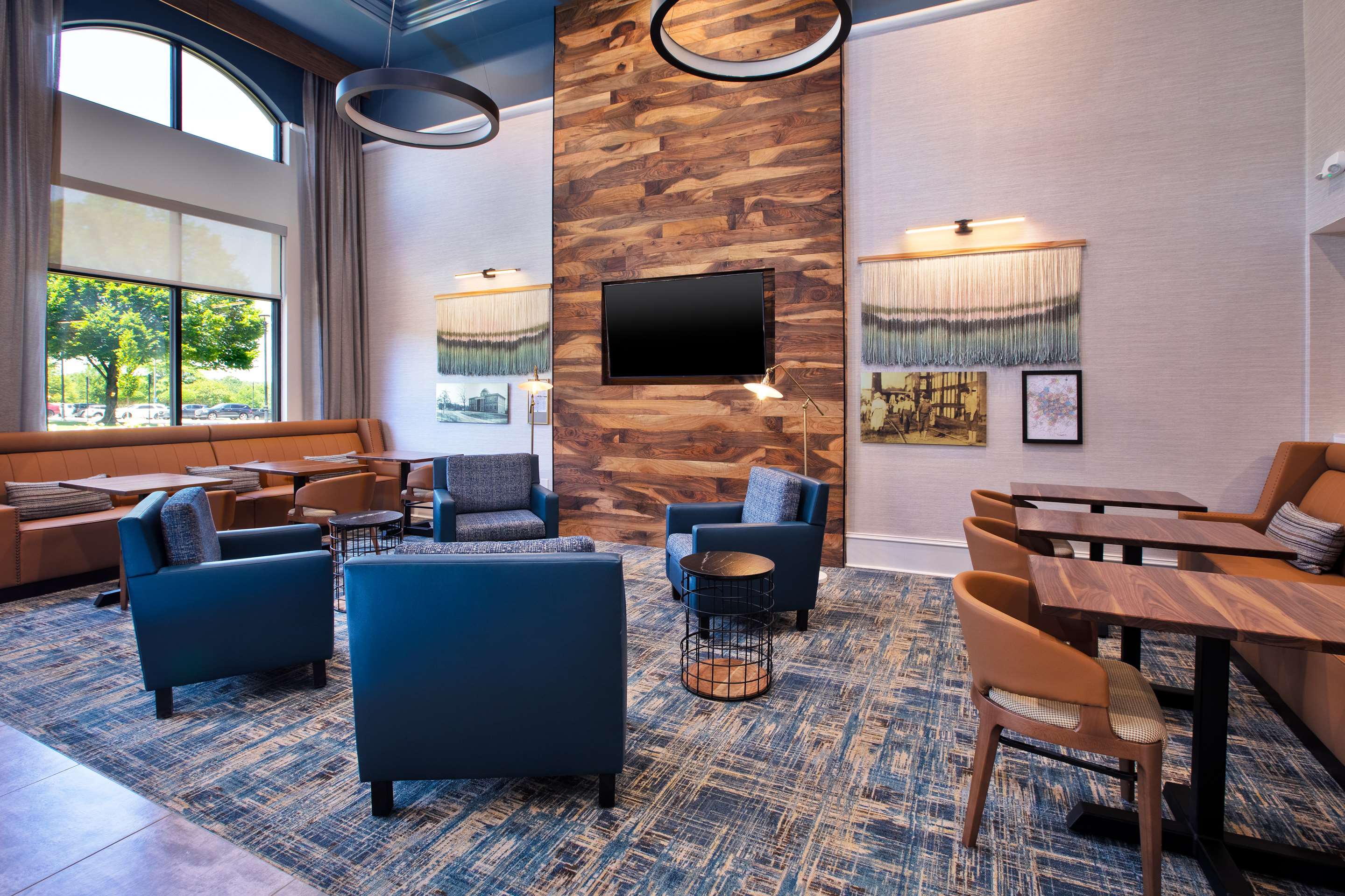 Lobby | Hampton Inn & Suites Spartanburg-I-26-Westgate Mall