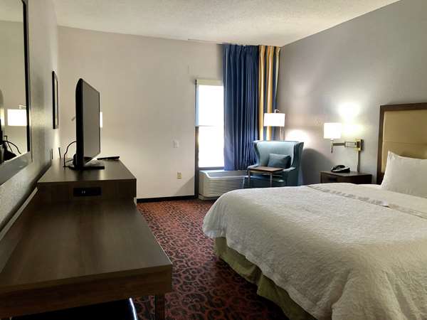  - Hampton Inn Spring Hill
